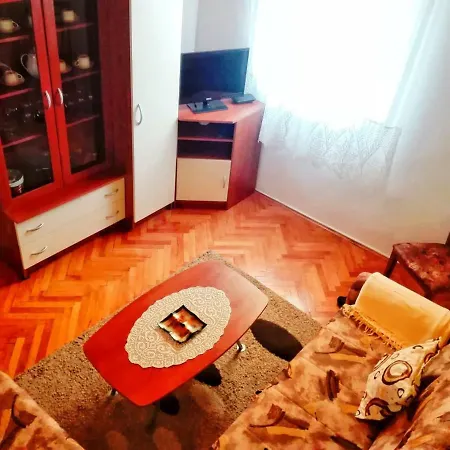 Apartment Ticic *