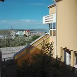 Ticic Apartment *